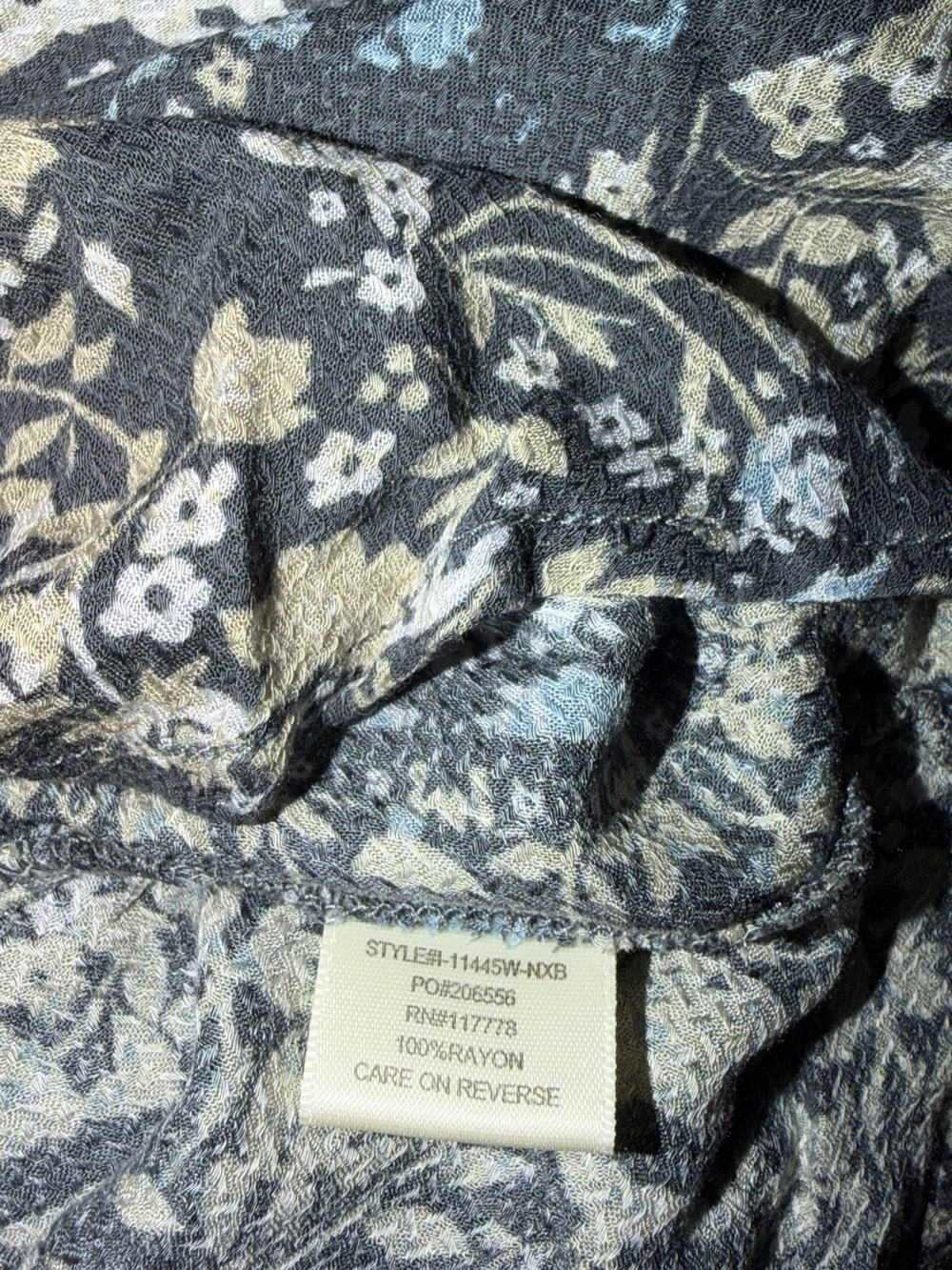 Womens Floral Tie-Front V-Neck Blouse - Picture 6 of 6